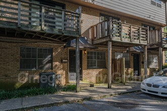 3314 Warringwood Dr in Hoover, AL - Building Photo - Building Photo