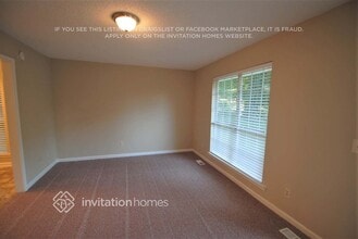 6317 Mitchell Creek Dr in Flowery Branch, GA - Building Photo - Building Photo