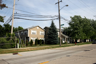 3105 5th Ave in South Milwaukee, WI - Building Photo - Building Photo