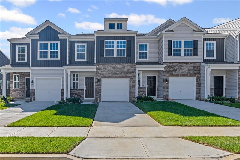 27 Whaler Dr in Runnemede, NJ - Building Photo