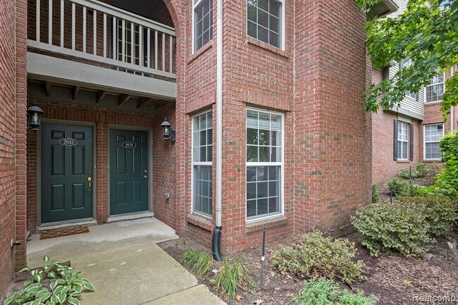 28139 Carlton Way Dr in Novi, MI - Building Photo - Building Photo