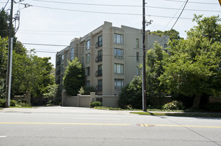 2769 Peachtree Rd NE Apartments