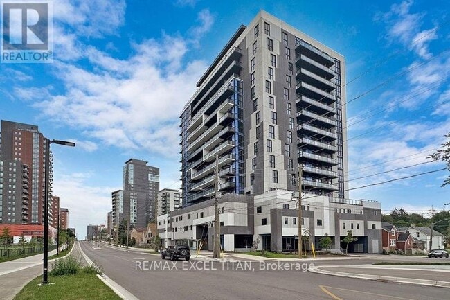 property at 128-128 King St N