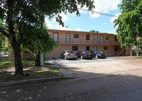 500 NW 35th St Apartamentos