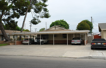 270-278 S Oak St in Orange, CA - Building Photo - Building Photo