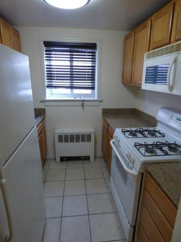 property at 4044 N California Ave