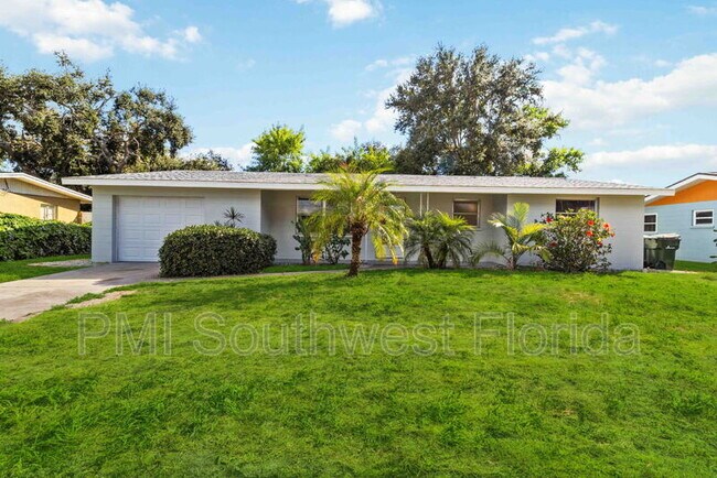 3124 Savage Rd in Sarasota, FL - Building Photo - Building Photo