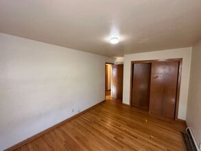 3202 N 76th St in Milwaukee, WI - Building Photo - Building Photo