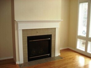 6518B 24th Ave NE in Seattle, WA - Building Photo - Building Photo