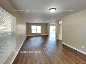 7176 Chatum Light Run, Unit 3 in Bradenton, FL - Building Photo - Building Photo