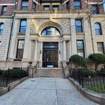483 Beacon St, Unit 92 in Boston, MA - Building Photo