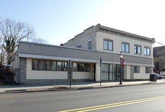273 Shrewsbury Ave in Red Bank, NJ - Building Photo - Building Photo