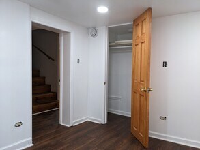 5719 W Giddings St in Chicago, IL - Building Photo - Building Photo