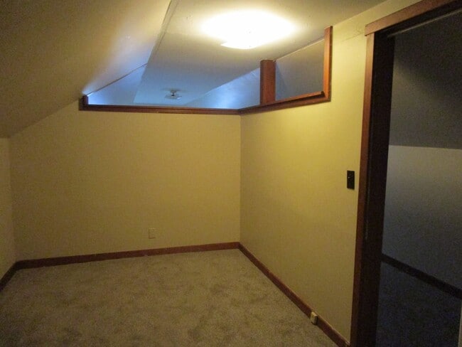 property at 607 N Juliette Ave