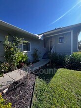 1007 S Pointe Alexis Dr in Tarpon Springs, FL - Building Photo - Building Photo