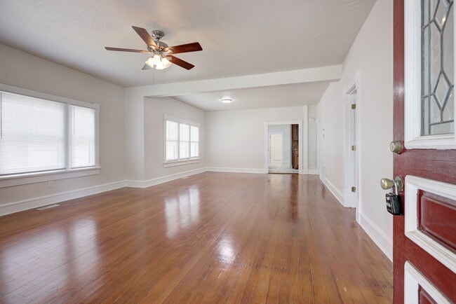 1005 Classen Blvd in Norman, OK - Building Photo - Building Photo