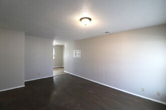 1119 Fair St in Junction City, KS - Building Photo - Building Photo