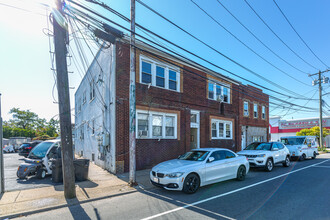 315 Atlantic Ave in Oceanside, NY - Building Photo - Building Photo