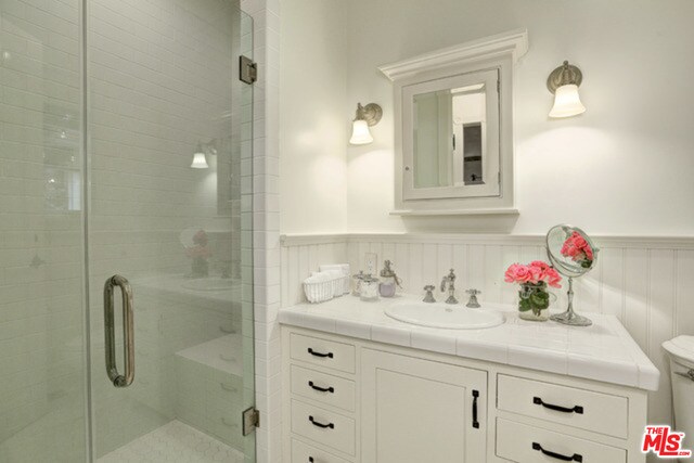 707 Palisades Beach Rd-Unit -South Side in Santa Monica, CA - Building Photo - Building Photo