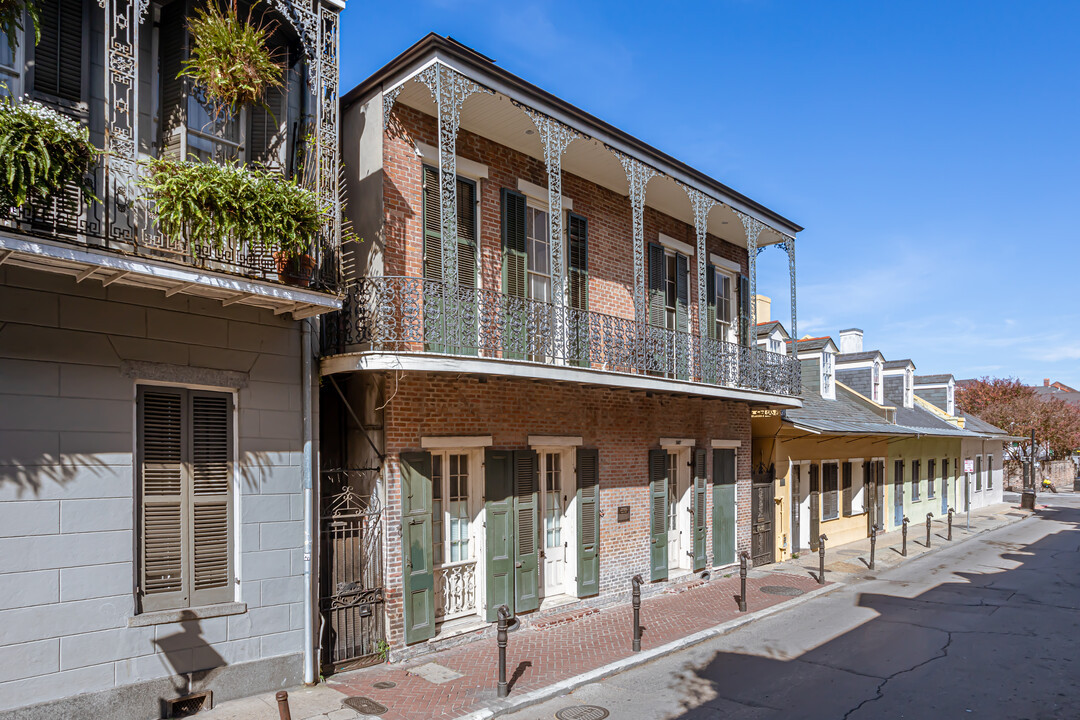 1027 Chartres St in New Orleans, LA - Building Photo