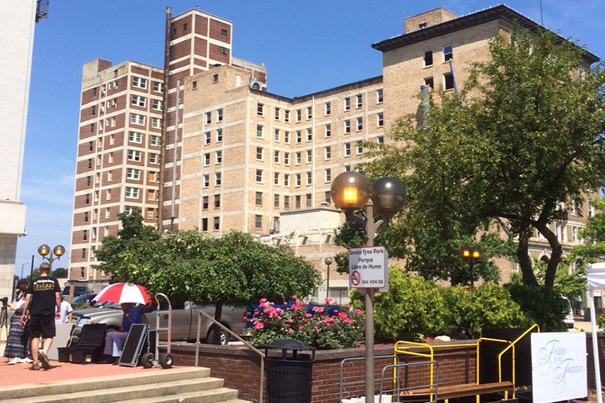 The LaSalle in South Bend, IN - Foto de edificio