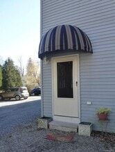 106 Newport Bridge Rd in Warwick, NY - Building Photo - Building Photo