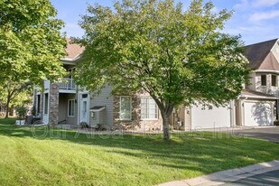 5646 100th Ln N in Brooklyn Park, MN - Building Photo