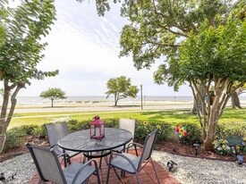 1282 Beach Blvd, Unit 213 in Biloxi, MS - Building Photo