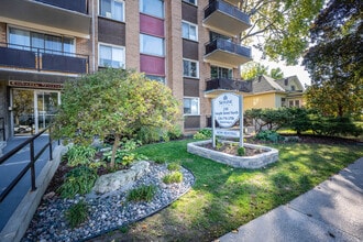 Embassy Apartments in Sarnia, ON - Building Photo - Building Photo