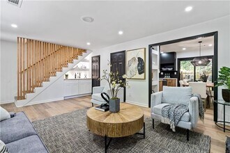 1249 N Lea Ct SE in Smyrna, GA - Building Photo - Building Photo