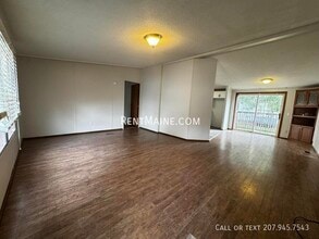 19 Pond View Rd in Winthrop, ME - Building Photo - Building Photo