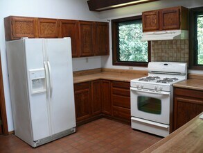 2200 Kolo Rd in Kilauea, HI - Building Photo - Building Photo