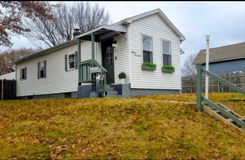 1117 N Iowa St in South Bend, IN - Foto de edificio