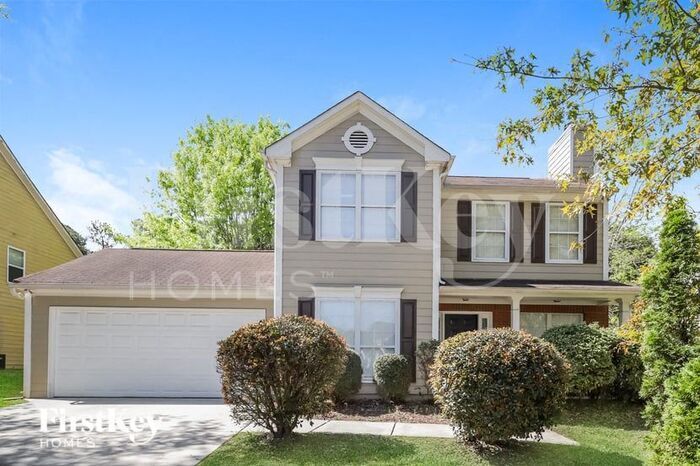 8124 Valley Ridge Dr in Union City, GA - Building Photo