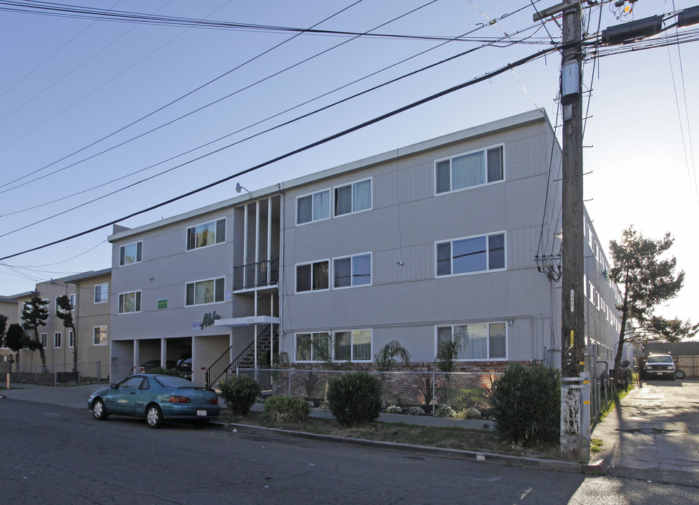 Aloha in Oakland, CA - Foto de edificio