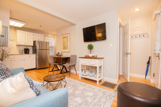 23 Jay St, Unit B in Cambridge, MA - Building Photo - Building Photo