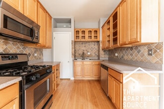 4940 N Hamilton Ave, Unit 3 in Chicago, IL - Building Photo - Building Photo