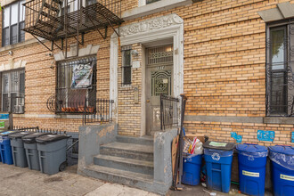 1514 Eastern Pky in Brooklyn, NY - Building Photo - Building Photo