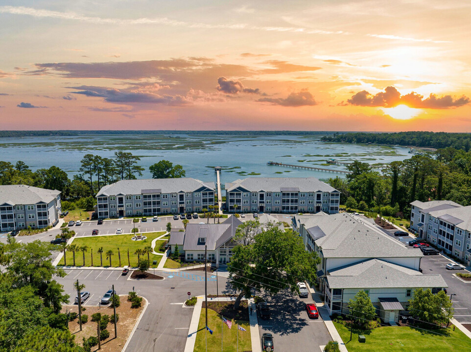 Eventide in Beaufort, SC - Foto de edificio