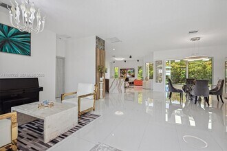 14019 N Miller Dr in West Palm Beach, FL - Building Photo - Building Photo