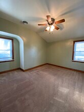 438 S 65th St in Milwaukee, WI - Foto de edificio - Building Photo