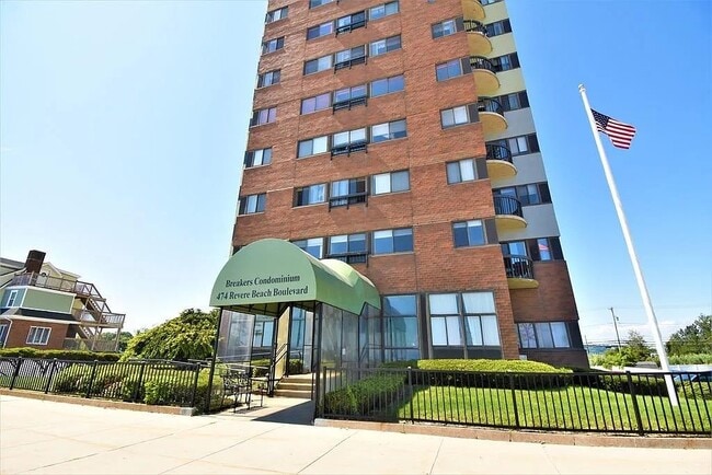474 Revere Beach Blvd, Unit 604 in Revere, MA - Building Photo - Building Photo