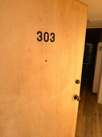 1405 Oak Grove Ave, Unit 303 in Burlingame, CA - Building Photo - Building Photo