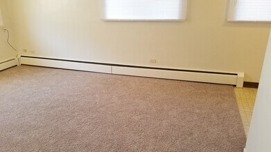 925 S Washington St, Unit 104 in Denver, CO - Building Photo - Building Photo