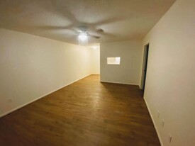 Taylor Apartments in Idalou, TX - Building Photo