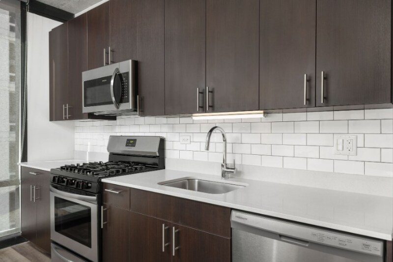 98 E 14th St in Chicago, IL - Foto de edificio