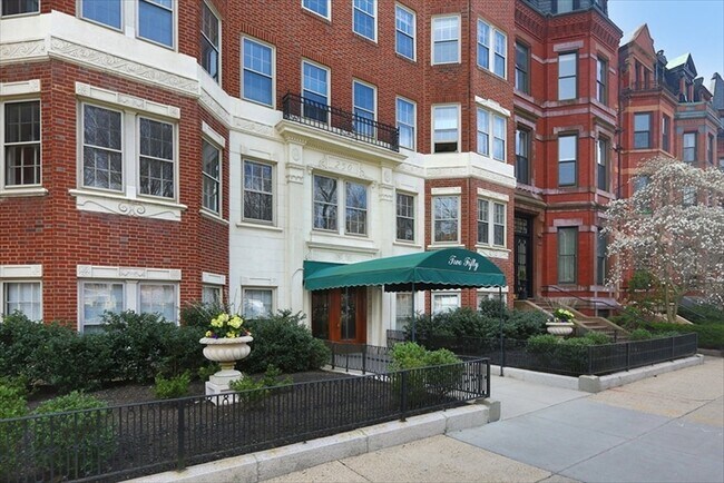 property at 250 Commonwealth Ave