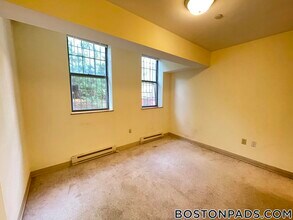 109 Queensberry St in Boston, MA - Building Photo - Building Photo