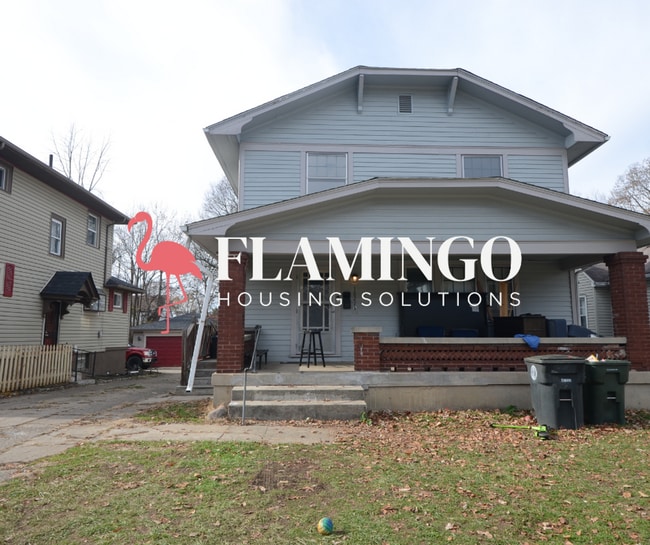 property at 1827 Elsmere Ave