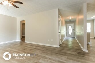 11011 Highridge Ct in Hampton, GA - Foto de edificio - Building Photo